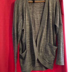 Slouchy cardigan with pockets